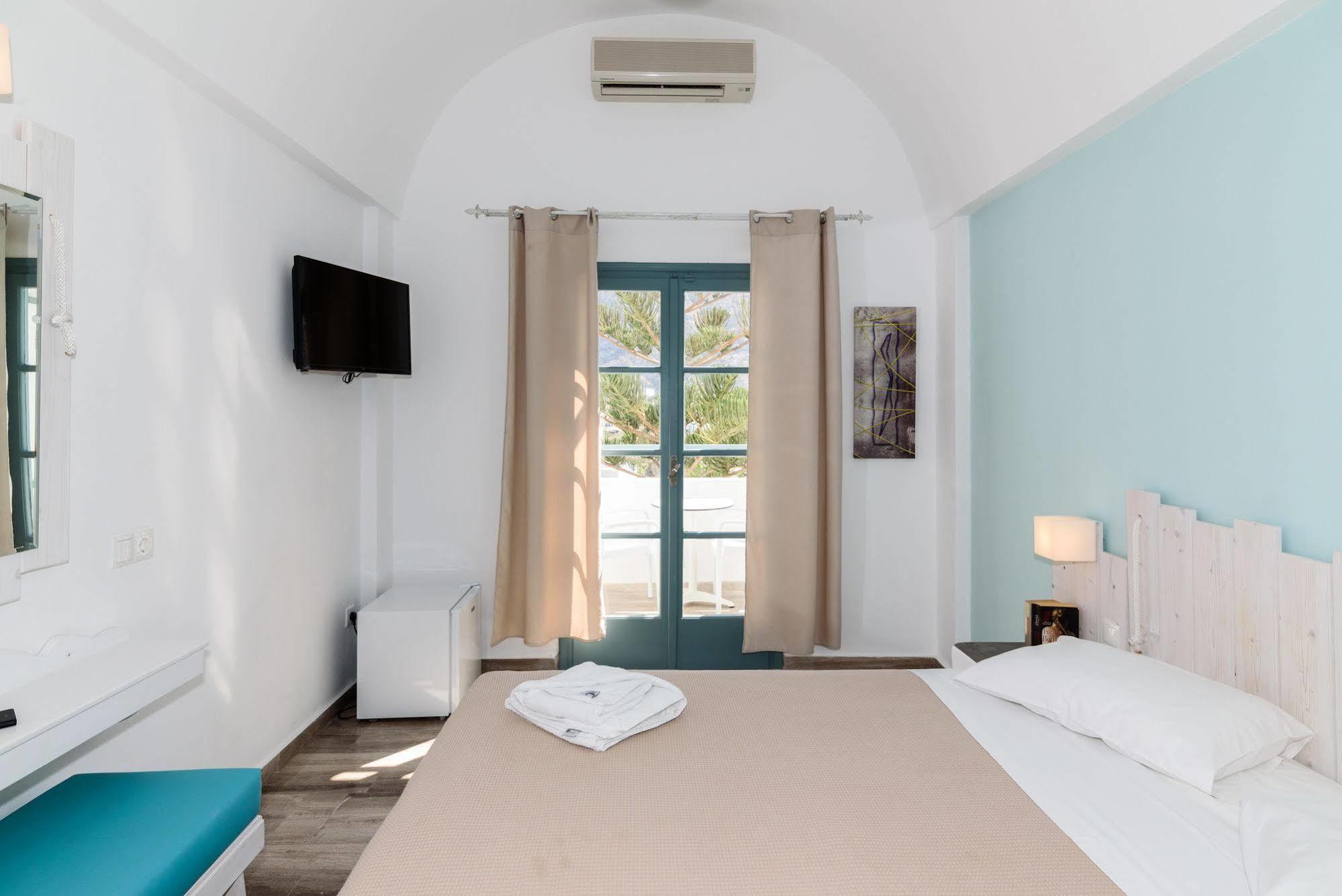 Iris Boutique Hotel Kamári Dış mekan fotoğraf