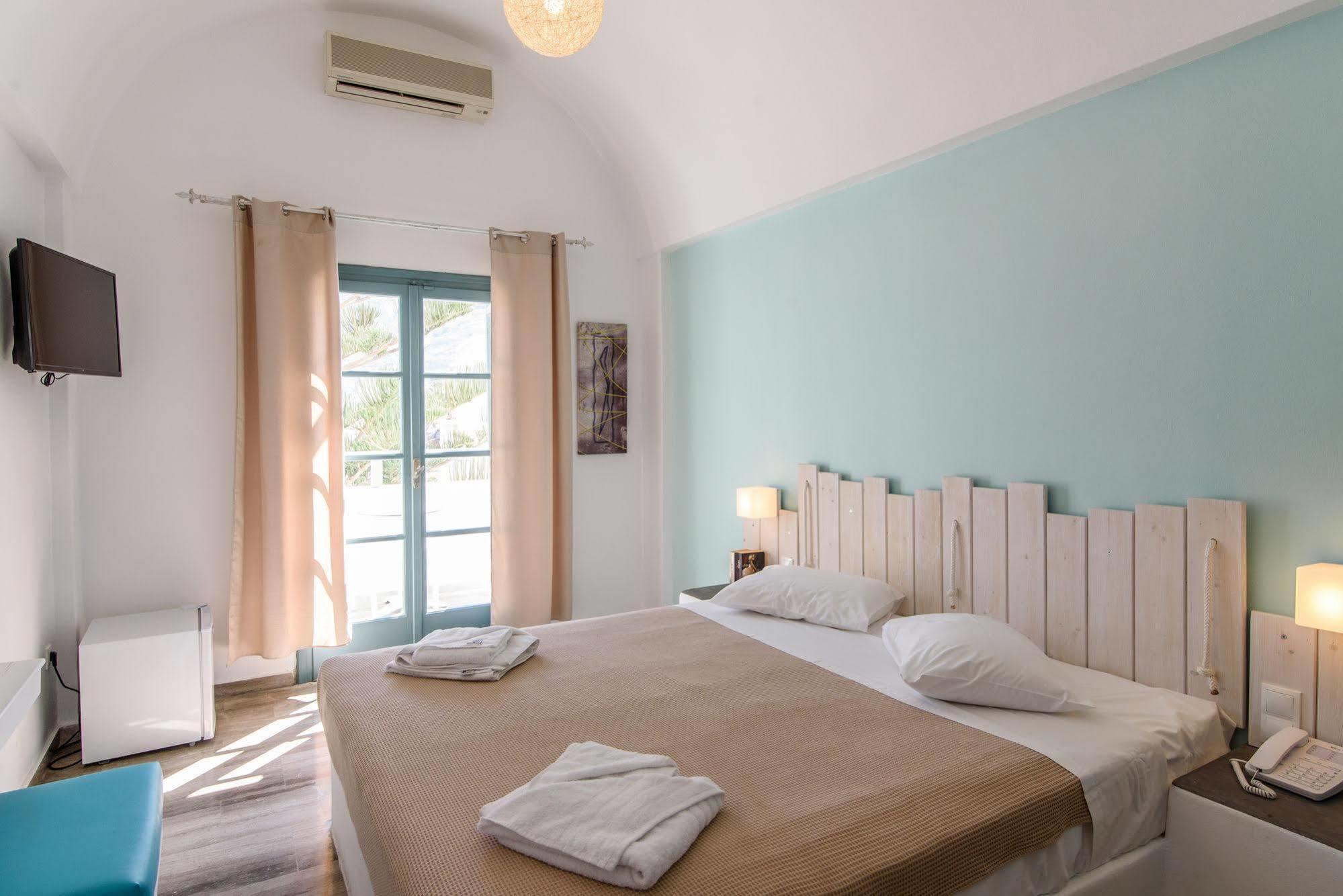 Iris Boutique Hotel Kamári Dış mekan fotoğraf