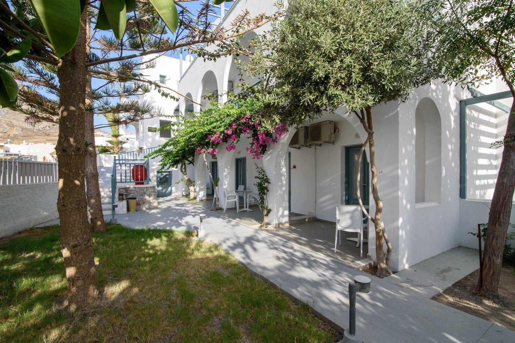 Iris Boutique Hotel Kamári Dış mekan fotoğraf