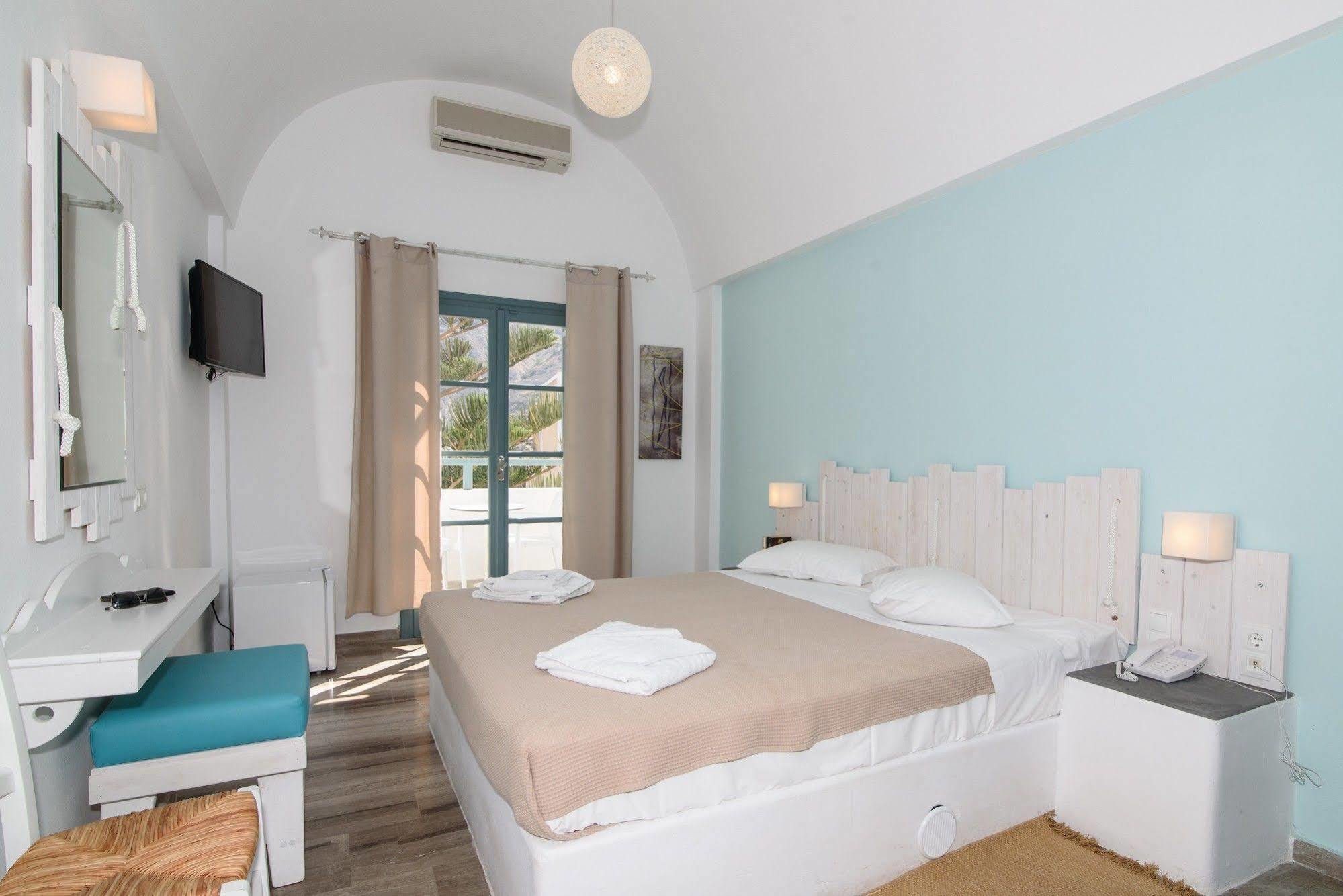 Iris Boutique Hotel Kamári Dış mekan fotoğraf