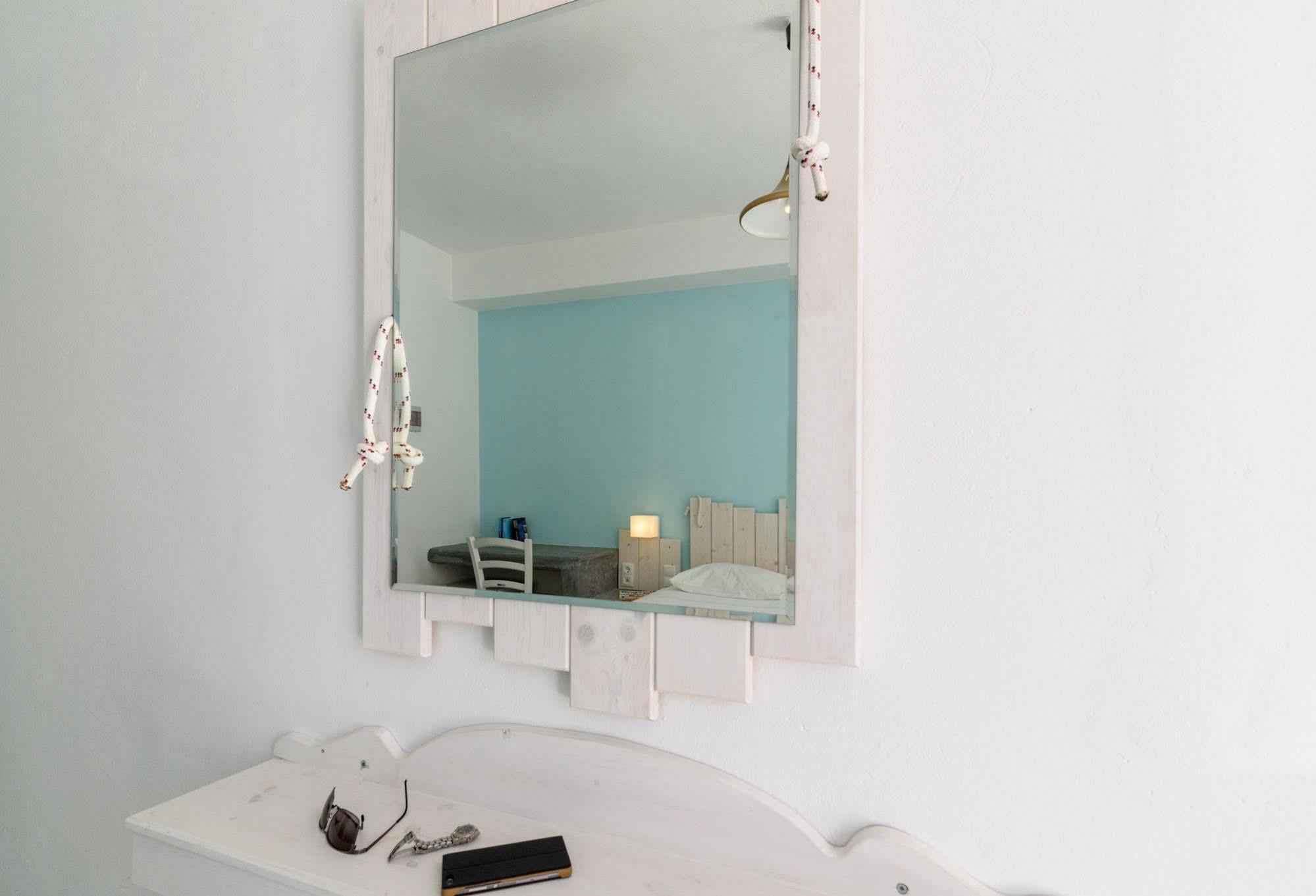 Iris Boutique Hotel Kamári Dış mekan fotoğraf